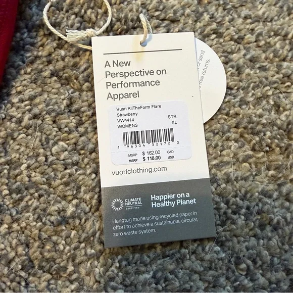 Women's Vuori AllTheForm™ Flare M-Long Strawberry NWT - Picture 6 of 7